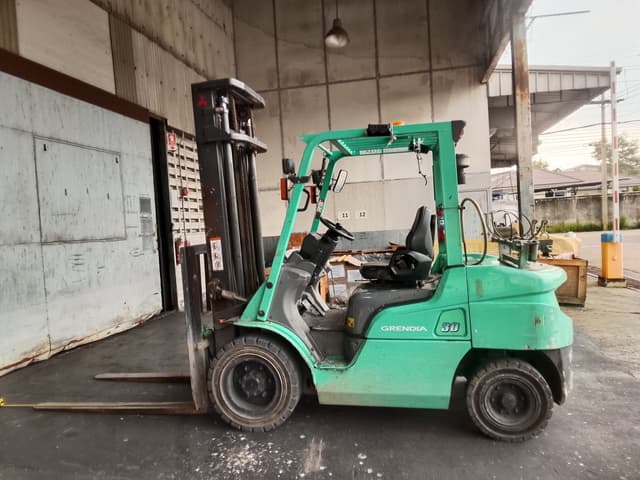MITSUBISHI FG30NT
